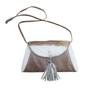 Kulu Bags Springbok white envelope cluth with tassel hair leather purse